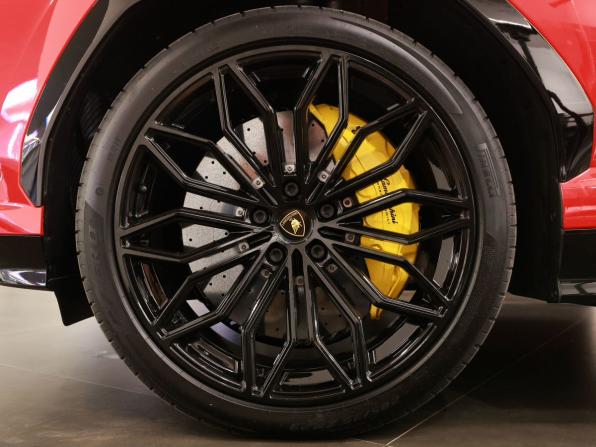 Lamborghini Urus I Рестайлинг с пробегом 2025 года, цена 43 000 000 рублей, 82 км, внедорожник, Автокод Объявления