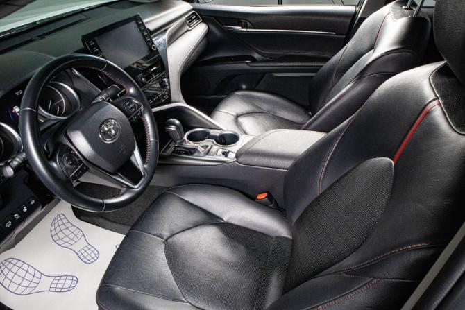 Toyota Camry VIII (XV70) Рестайлинг с пробегом 2021 года, цена 3 709 000 рублей, 55541 км, седан, Автокод Объявления