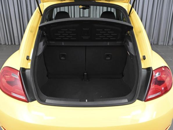 Volkswagen Beetle II (A5) с пробегом 2013 года, цена 1 399 000 рублей, 102646 км, хэтчбек, Автокод Объявления