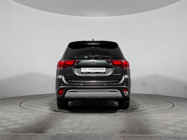 Mitsubishi Outlander III Рестайлинг 3 с пробегом 2018 года, цена 1 840 000 рублей, 173264 км, внедорожник, Автокод Объявления