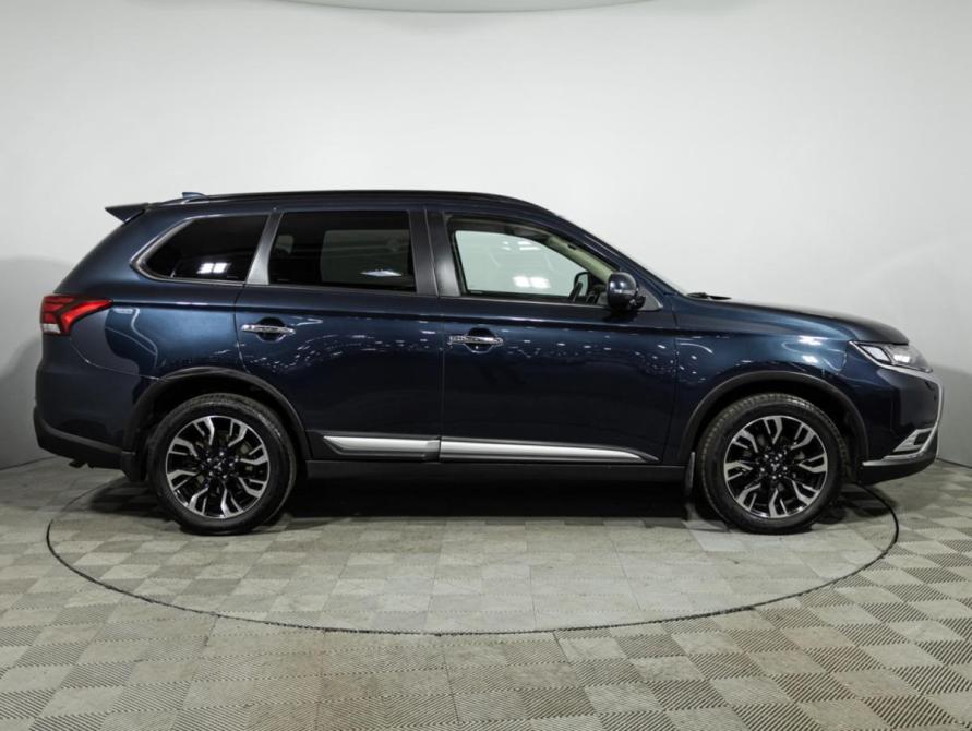 Mitsubishi Outlander III Рестайлинг 3 Санкт-Петербург  - изображение 4