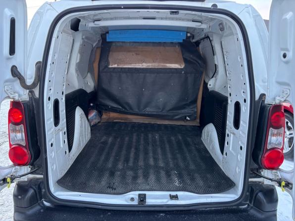 Opel Combo PCMA с пробегом 2021 года, цена 1 590 000 рублей, 85277 км, фургон, Автокод Объявления