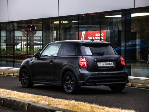 Mini Hatch III (F55/F56) Рестайлинг 2 с пробегом 2021 года, цена 2 339 000 рублей, 70681 км, хэтчбек, Автокод Объявления