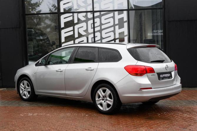 Opel Astra J Рестайлинг с пробегом 2013 года, цена 849 000 рублей, 227275 км, универсал, Автокод Объявления