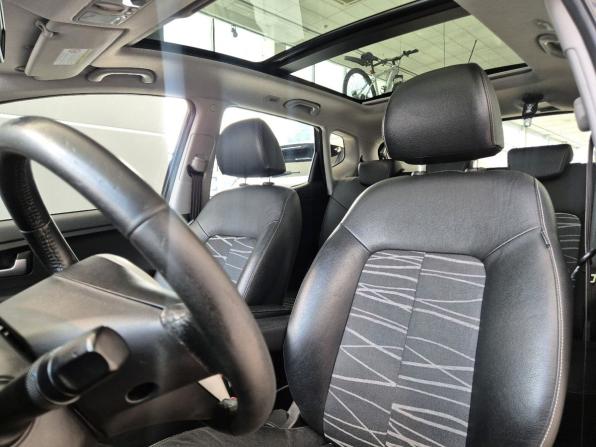 Kia Venga I с пробегом 2013 года, цена 1 099 000 рублей, 109571 км, компактвэн, Автокод Объявления