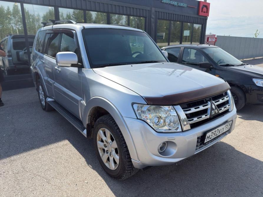 Mitsubishi Pajero IV Рестайлинг 1 Пермь  - изображение 2
