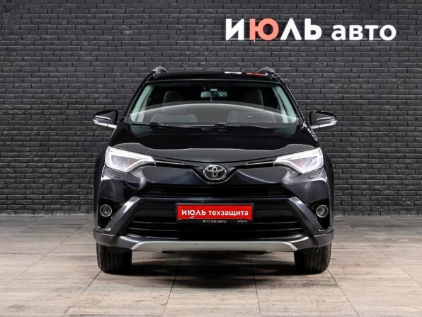 Toyota RAV4 IV (XA40) Рестайлинг с пробегом 2018 года, цена 2 299 000 рублей, 177522 км, внедорожник, Автокод Объявления