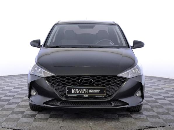 Hyundai Solaris II Рестайлинг с пробегом 2021 года, цена 1 475 000 рублей, 78092 км, седан, Автокод Объявления