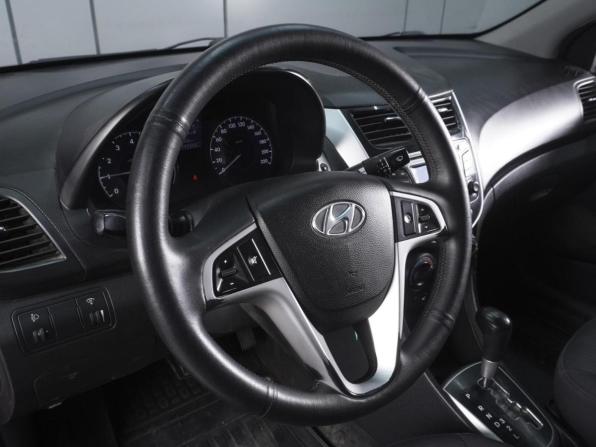 Hyundai Solaris I с пробегом 2011 года, цена 899 000 рублей, 172255 км, седан, Автокод Объявления