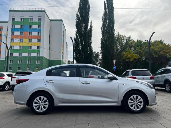 Kia Rio IV с пробегом 2017 года, цена 1 245 500 рублей, 98765 км, седан, Автокод Объявления
