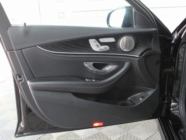Mercedes-Benz E-Класс V (W213 S213 C238) Рестайлинг с пробегом 2021 года, цена 5 400 000 рублей, 75000 км, седан, Автокод Объявления