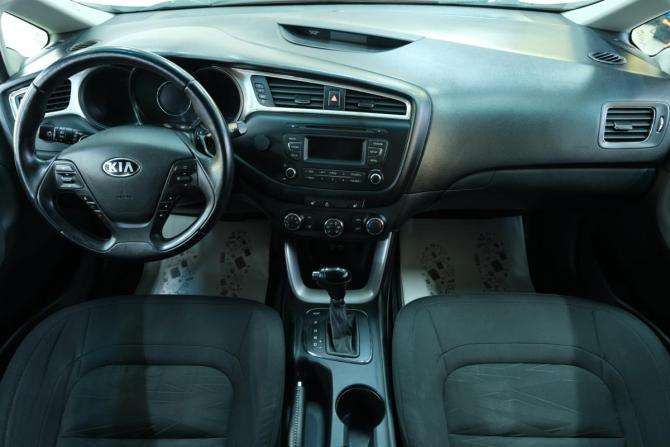 Kia Ceed II Рестайлинг с пробегом 2016 года, цена 1 099 000 рублей, 130500 км, универсал, Автокод Объявления