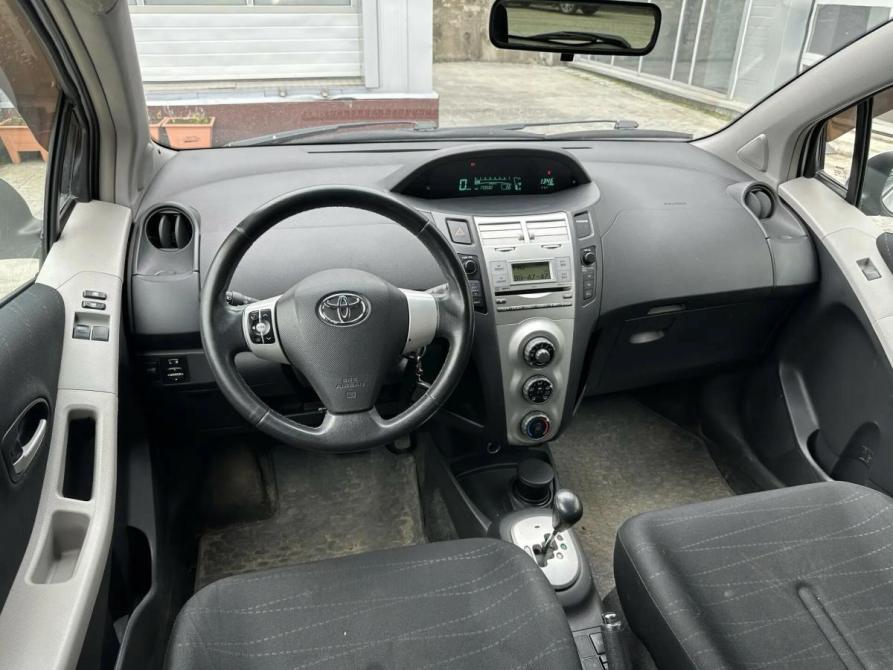 Toyota Yaris II Мурманск  - изображение 5
