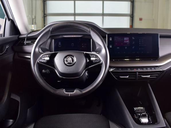 Skoda Octavia IV (A8) с пробегом 2021 года, цена 2 415 997 рублей, 84856 км, лифтбек, Автокод Объявления