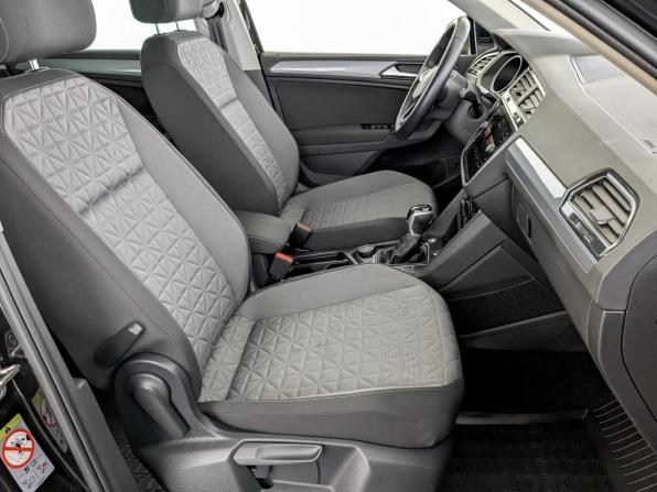 Volkswagen Tiguan II Рестайлинг с пробегом 2021 года, цена 3 750 000 рублей, 17314 км, внедорожник, Автокод Объявления