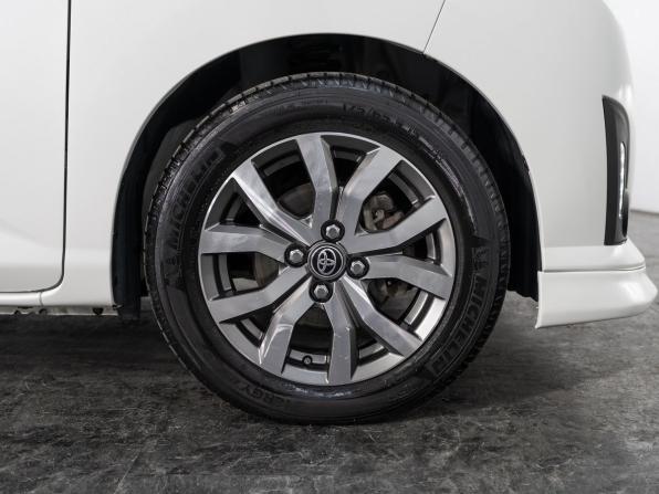 Toyota Roomy I с пробегом 2018 года, цена 1 000 000 рублей, 106000 км, микровэн, Автокод Объявления