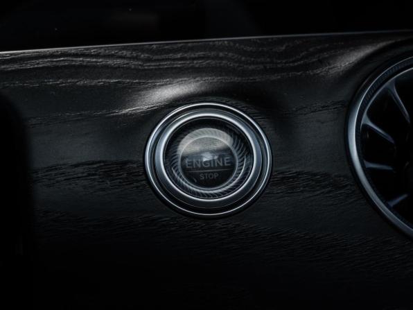 Mercedes-Benz E-Класс V (W213 S213 C238) Рестайлинг с пробегом 2021 года, цена 5 100 000 рублей, 37017 км, седан, Автокод Объявления