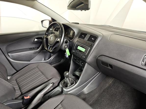 Volkswagen Polo V Рестайлинг с пробегом 2015 года, цена 919 000 рублей, 151133 км, седан, Автокод Объявления