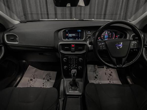 Volvo V40 II с пробегом 2015 года, цена 1 150 000 рублей, 108592 км, хэтчбек, Автокод Объявления
