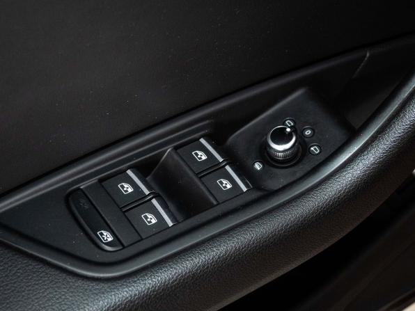 Audi A4 V (B9) с пробегом 2018 года, цена 2 488 000 рублей, 170500 км, седан, Автокод Объявления