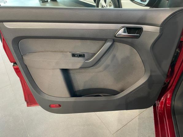 Volkswagen Touran I Рестайлинг 2 с пробегом 2011 года, цена 760 300 рублей, 133075 км, компактвэн, Автокод Объявления