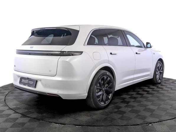 Li Auto (Lixiang) L7 I с пробегом 2023 года, цена 5 390 000 рублей, 51201 км, внедорожник, Автокод Объявления