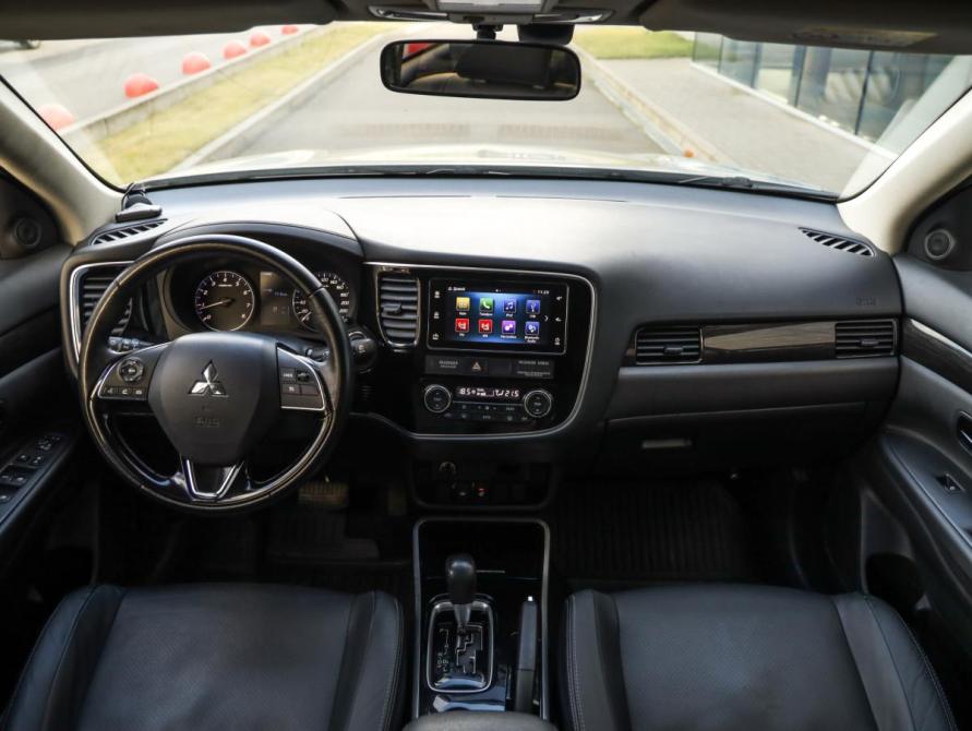 Mitsubishi Outlander III Рестайлинг 2 Санкт-Петербург  - изображение 11