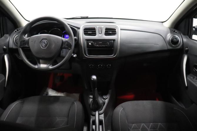 Renault Sandero II с пробегом 2016 года, цена 868 000 рублей, 160174 км, хэтчбек, Автокод Объявления