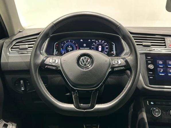 Volkswagen Tiguan II с пробегом 2020 года, цена 2 599 000 рублей, 100246 км, внедорожник, Автокод Объявления