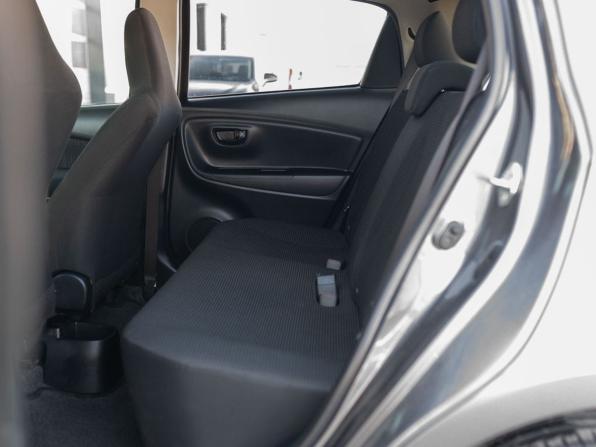 Toyota Vitz III (XP130) Рестайлинг 2 с пробегом 2017 года, цена 950 000 рублей, 76000 км, хэтчбек, Автокод Объявления