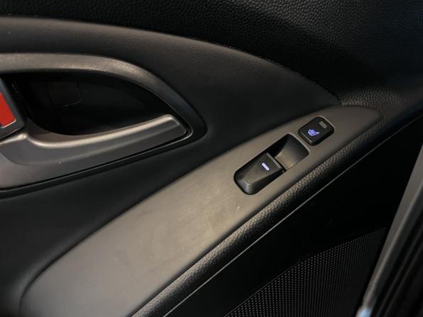 Hyundai ix35 I с пробегом 2010 года, цена 1 365 000 рублей, 182521 км, внедорожник, Автокод Объявления