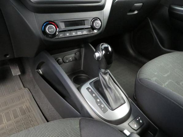 Kia Rio III Рестайлинг с пробегом 2015 года, цена 845 000 рублей, 171000 км, седан, Автокод Объявления