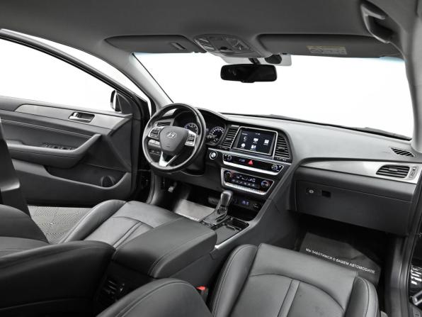 Hyundai Sonata VII (LF) Рестайлинг с пробегом 2019 года, цена 1 449 000 рублей, 180000 км, седан, Автокод Объявления