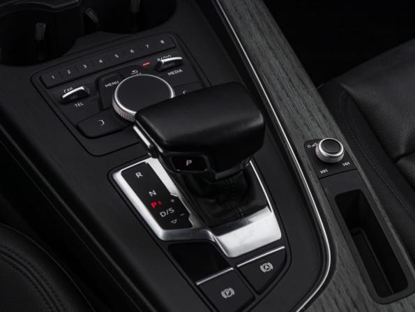 Audi A4 V (B9) с пробегом 2018 года, цена 2 279 000 рублей, 109445 км, седан, Автокод Объявления
