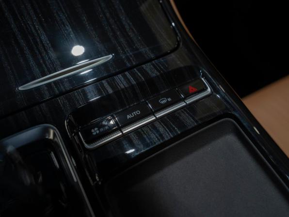 Geely Atlas II с пробегом 2026 года, цена 3 300 000 рублей, 18 км, внедорожник, Автокод Объявления