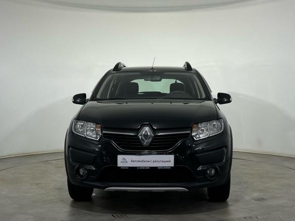 Renault Sandero II с пробегом 2015 года, цена 850 000 рублей, 89070 км, хэтчбек, Автокод Объявления
