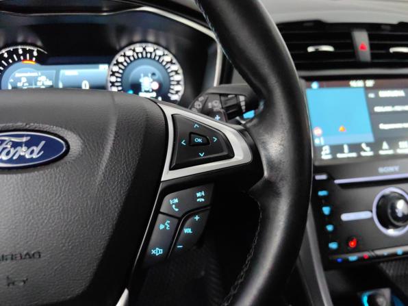 Ford Mondeo V с пробегом 2018 года, цена 1 285 000 рублей, 274000 км, универсал, Автокод Объявления