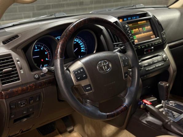 Toyota Land Cruiser 200 Series с пробегом 2010 года, цена 2 791 000 рублей, 206933 км, внедорожник, Автокод Объявления