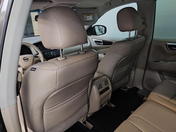 Nissan Pathfinder IV с пробегом 2014 года, цена 1 950 000 рублей, 143000 км, внедорожник, Автокод Объявления