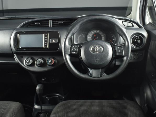 Toyota Vitz III (XP130) Рестайлинг 2 с пробегом 2019 года, цена 1 049 995 рублей, 88181 км, хэтчбек, Автокод Объявления