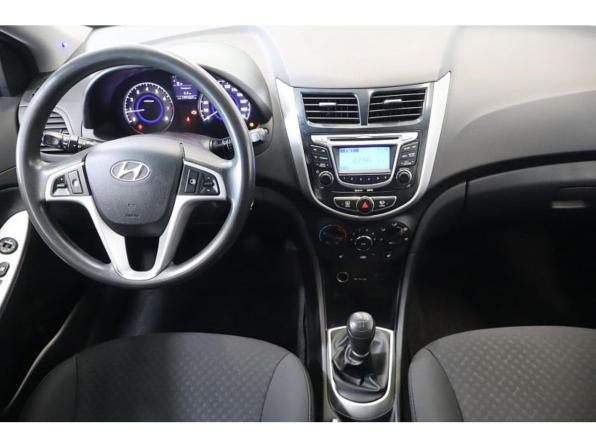 Hyundai Solaris I с пробегом 2012 года, цена 665 000 рублей, 197448 км, хэтчбек, Автокод Объявления