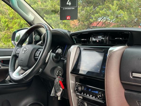 Toyota Fortuner II с пробегом 2017 года, цена 3 849 000 рублей, 59471 км, внедорожник, Автокод Объявления