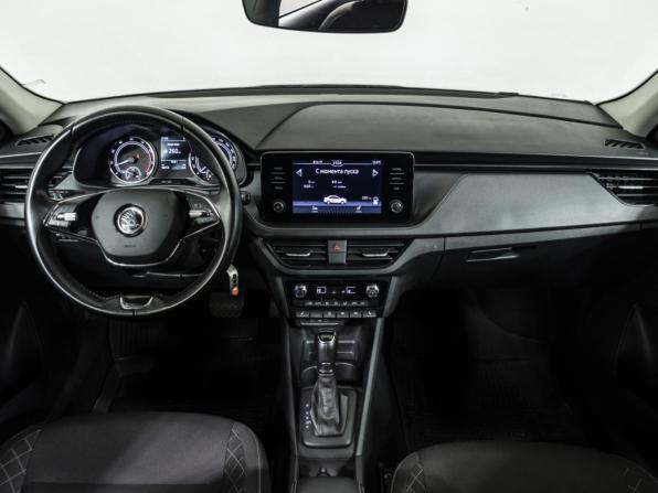 Skoda Rapid II с пробегом 2021 года, цена 1 577 000 рублей, 62210 км, лифтбек, Автокод Объявления
