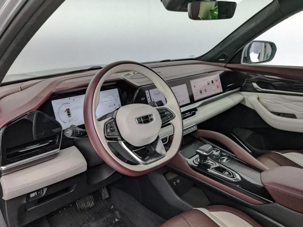 Geely Xingyue L I Рестайлинг с пробегом 2024 года, цена 3 495 000 рублей, 18900 км, внедорожник, Автокод Объявления