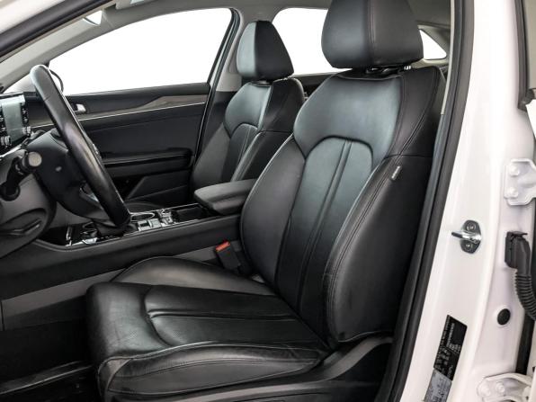 Kia K5 III с пробегом 2021 года, цена 2 455 000 рублей, 78513 км, седан, Автокод Объявления