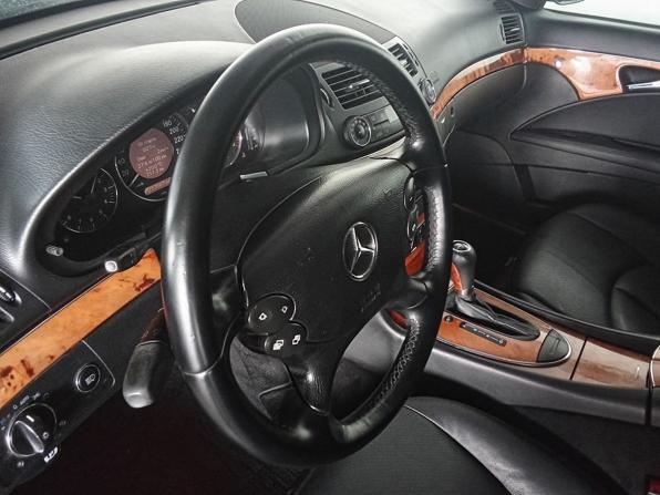 Mercedes-Benz E-Класс III (W211 S211) Рестайлинг с пробегом 2007 года, цена 1 095 000 рублей, 253500 км, седан, Автокод Объявления