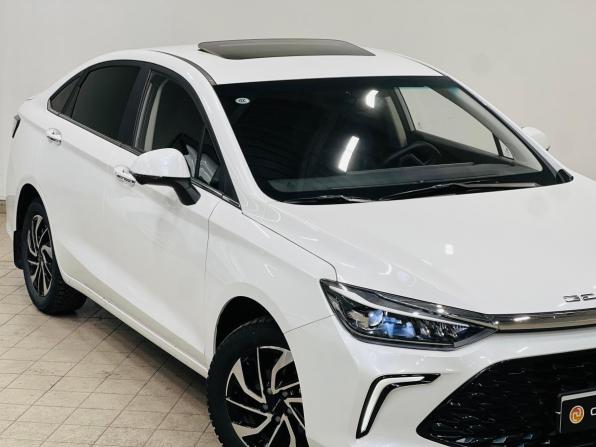 BAIC U5 Plus с пробегом 2023 года, цена 1 499 000 рублей, 2997 км, седан, Автокод Объявления