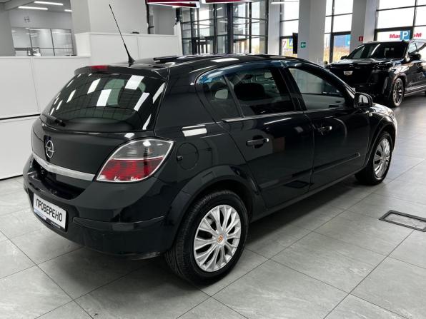 Opel Astra H Рестайлинг с пробегом 2011 года, цена 650 000 рублей, 135363 км, хэтчбек, Автокод Объявления