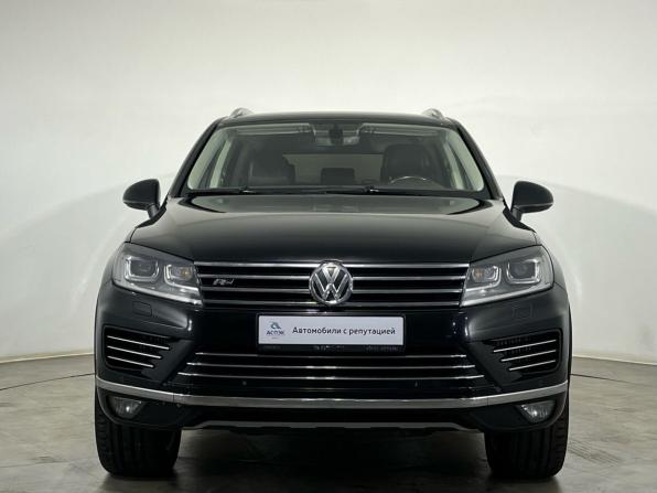 Volkswagen Touareg II Рестайлинг с пробегом 2017 года, цена 3 300 000 рублей, 207384 км, внедорожник, Автокод Объявления