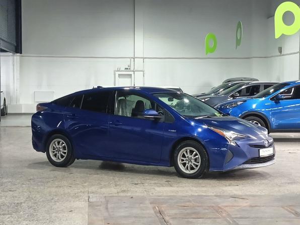 Toyota Prius IV (XW50) с пробегом 2018 года, цена 1 345 000 рублей, 265393 км, лифтбек, Автокод Объявления